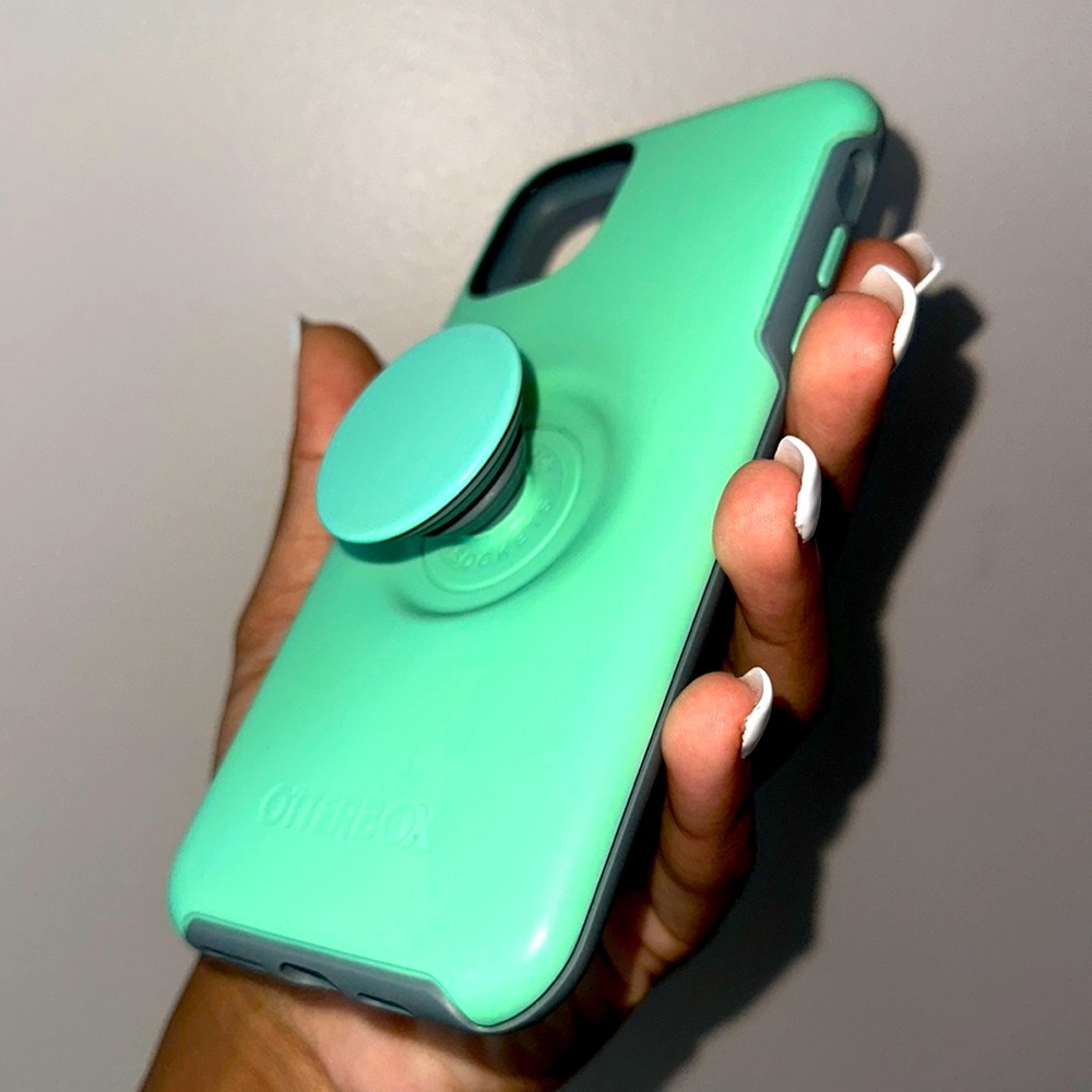 OTTERBOX iPhone 11 Pro Max Phone Case
